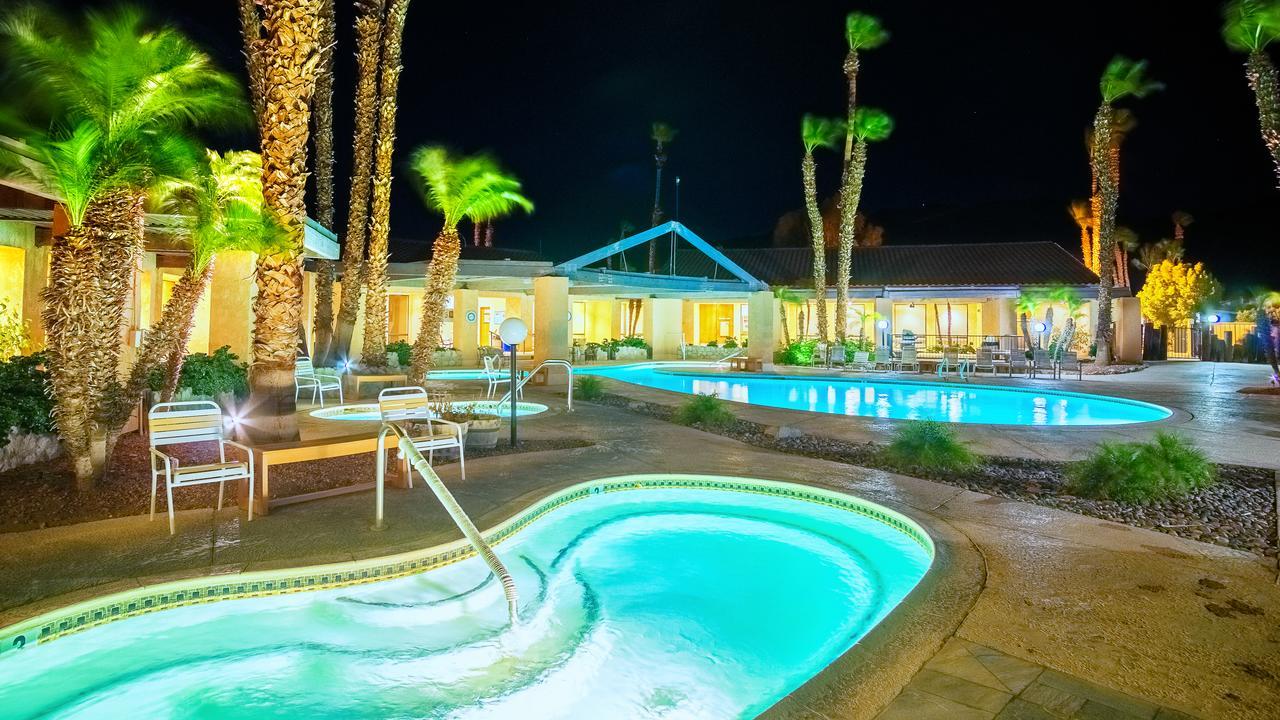 Sky Valley Mineral Hot Springs Resort デザート・ホット・スプリング エクステリア 写真